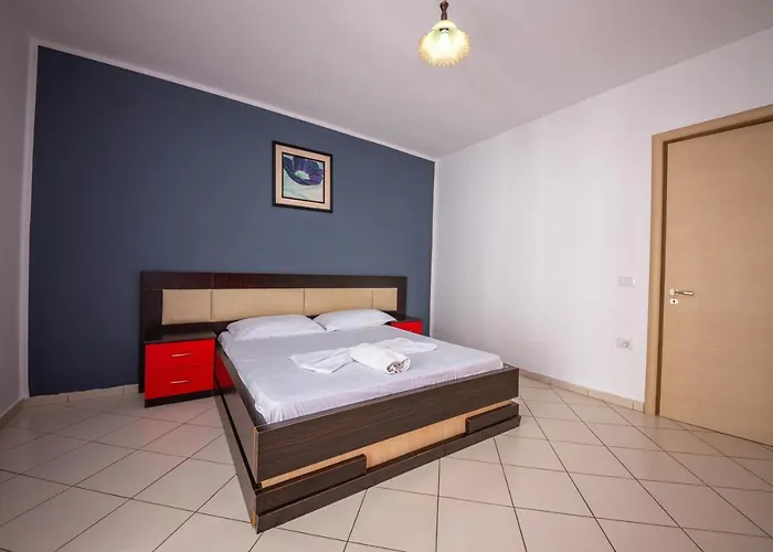Vera Hotel 3*