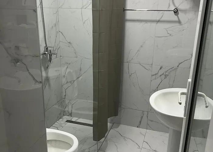Vera Hotel 3*