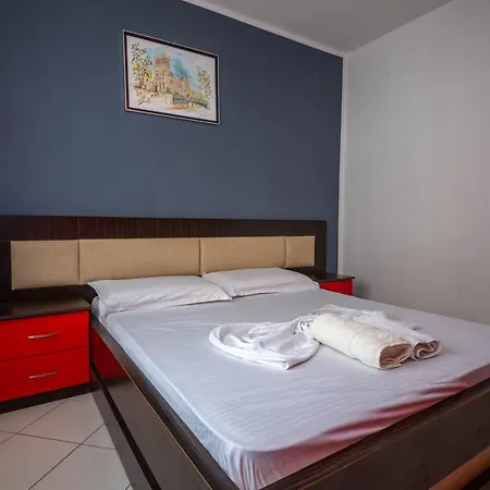 Vera Hotel Kryemëdhej